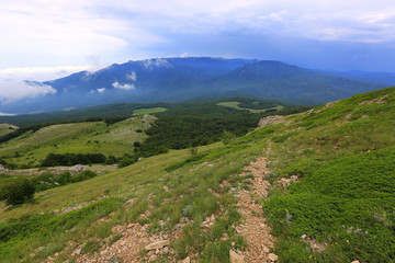 Fototapeta na wymiar pathway in mountains