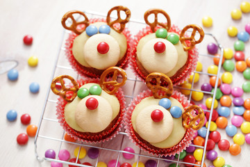 Fototapeta na wymiar reindeer cupcakes