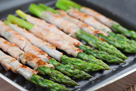 Grilled Prosciutto Wrapped Asparagus