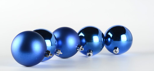 Bolas decorativas de navidad de color azul