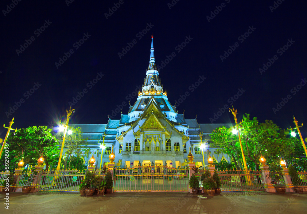 Wall mural wat so-thorn in cha-choeng-sao province of thailand