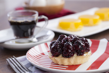 blackberries tart