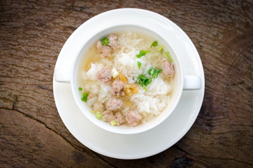 Boiled rice with pork