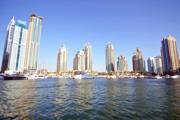Fototapeta na wymiar Dubai Marina in United Arab Emirates