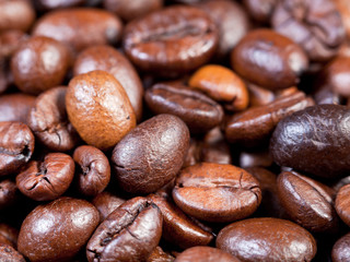 many roasted coffee beans
