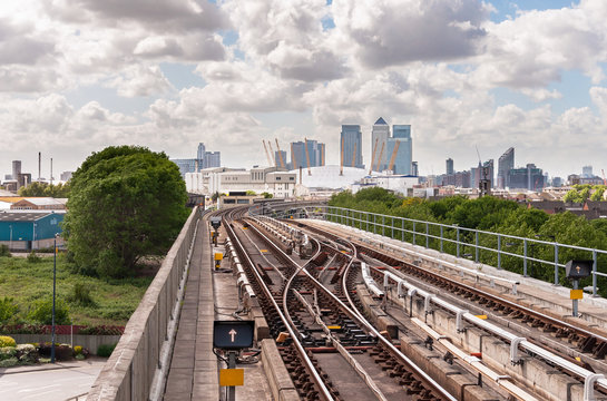 Fototapeta The railway tracks of Docklands Light Railway