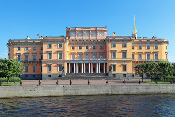Fototapeta na wymiar Saint Michael's Castle, Saint Petersburg, Russia
