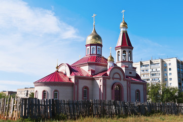 Оренбург. Строящаяся церковь