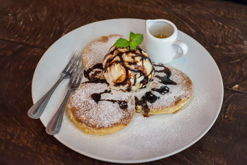 Ice cream dessert