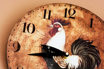 Wall clock with a rooster theme