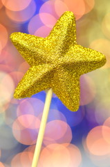 bożonarodzeniowa ozdoba, gwiazda na tle bokeh © Darios