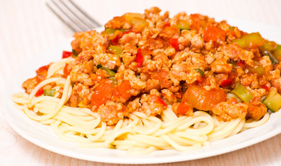 spaghetti with minced meat and vegetables