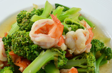 Thai healthy food stir-fried broccoli, carrot and shrimp