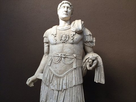 İmparator Hadrian Troia