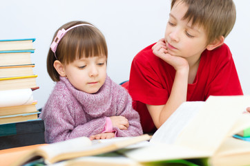 Fototapeta premium Kids reading