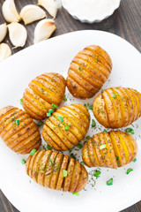 Accordion baked potatoes © Vankad
