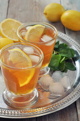 Ice tea with lemon