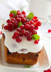 Cupcake with red currant.