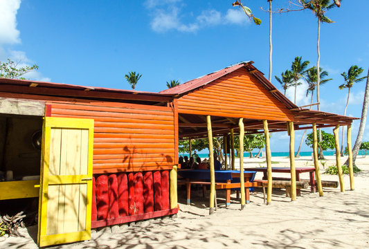 Strandgrill in der Karibik
