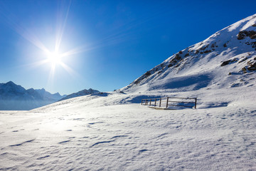 Panorama di montagna in inverno