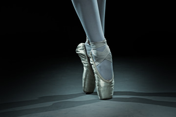 Ballet dancer shoes - gold - 59438288