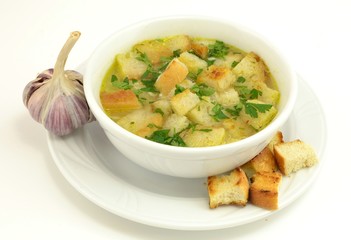 zupa czosnkowa z grzankami
