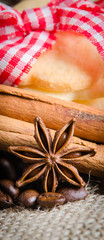 weihnachtsgewürze und kekse