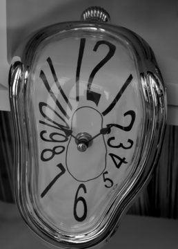 Dali-Uhr