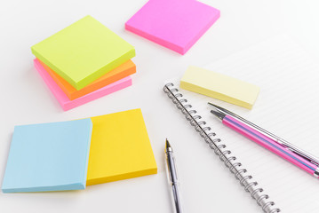 ペンとポストイット