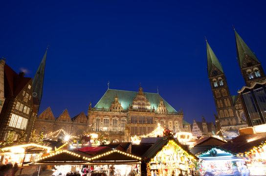 City Hall and Christmas market in Bremen by night