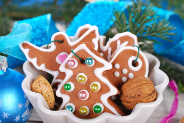 gingerbread cookies in a bowl for christmas