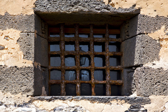 brown distorted  castle window   broke   wall arrecife lanzarote