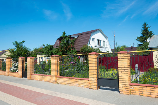 Wonderful family house a brick fence