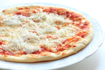 Japanese fusion pizza, Shirasu on pizza