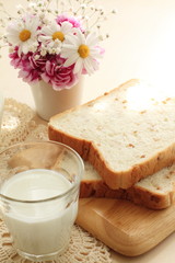 sliced rye bread on wooden cutting board