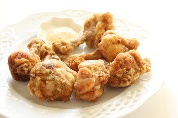 Fried chicken with sauce