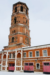 Fototapeta premium slobodskoy red bell tower