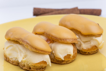 orange eclair