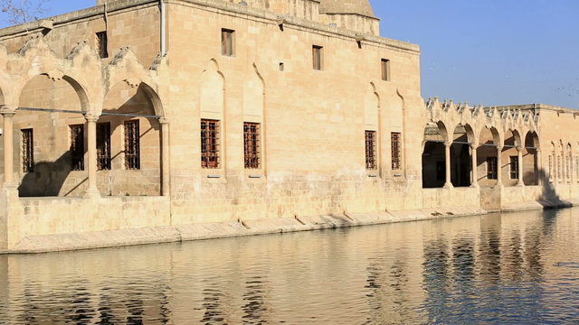 fish lake and Halil-ur Rahman Mosque, wide angle pan shoot,