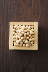 枡に入った豆