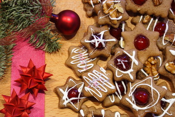 Lebkuchenplätzchen / Weihnachtsgebäck m Deko