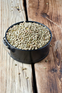 Green lentils in a bowl