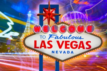 Poster Im Rahmen Willkommen im Fabulous Las Vegas Schild Sonnenuntergang mit Strip © lunamarina