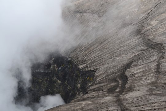 Bromo