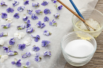 Making candied violets