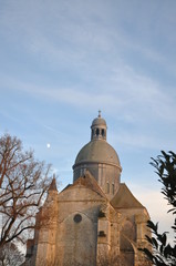 Fototapeta na wymiar Prowansalska kościół