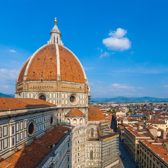 Fototapeta na wymiar the Cathedral Santa Maria del Fiore in Florence