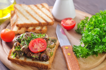 bread with mushrooms