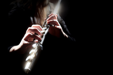 Flûte flûtiste instrument de musique jouant
