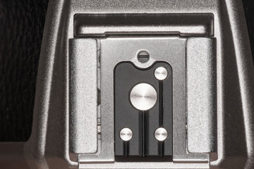 Hot shoe for a DSLR camera